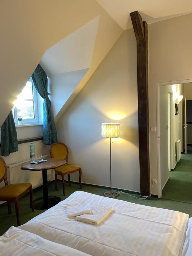 Bechneruv Statek Otel Lány Dış mekan fotoğraf