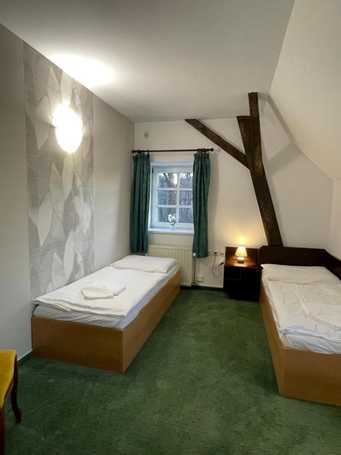 Bechneruv Statek Otel Lány Dış mekan fotoğraf