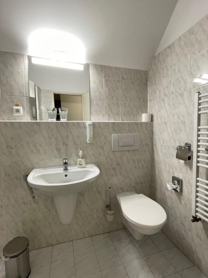 Bechneruv Statek Otel Lány Dış mekan fotoğraf