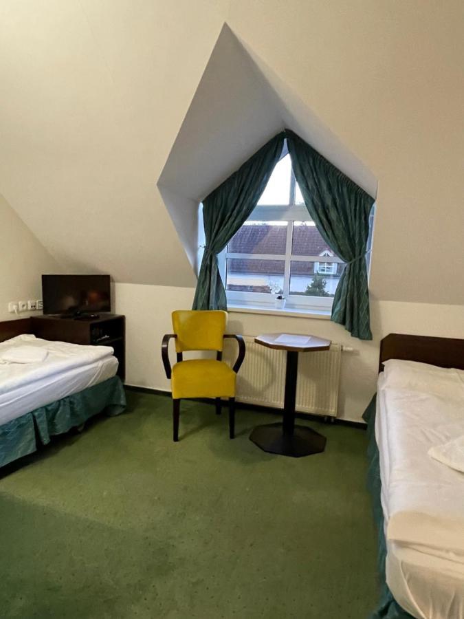 Bechneruv Statek Otel Lány Dış mekan fotoğraf